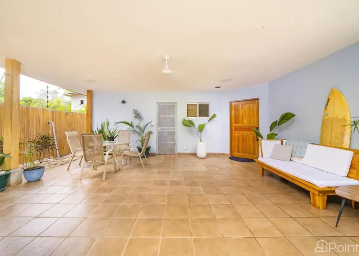 Beautiful 2-br House Steps From The * Playa Flamingo