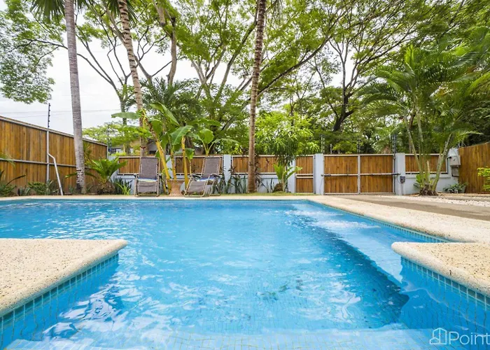 Beautiful 2-br House Steps From The Holiday home *