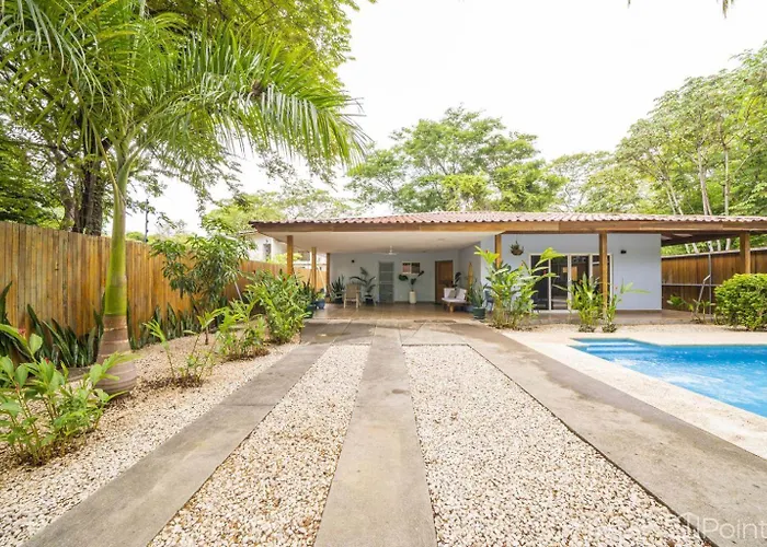 Holiday home Beautiful 2-br House Steps From The Playa Flamingo